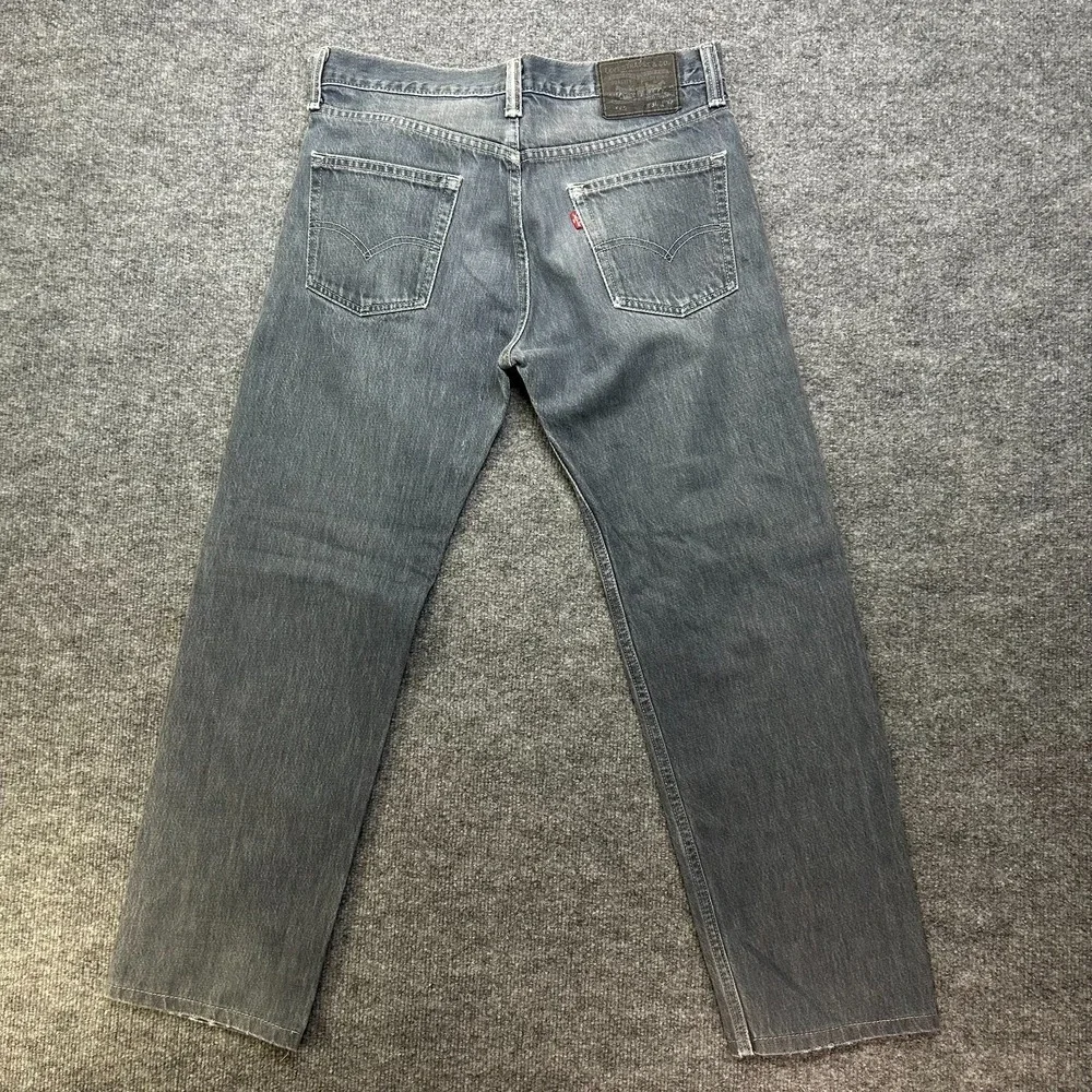 Levi's 562 Jeans Men's Blue Denim‎ Mid Rise Classic Straight Zip Fly - 32X26.5